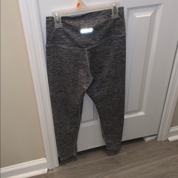 ECHT High Waisted Leggings - Picture 2 of 4